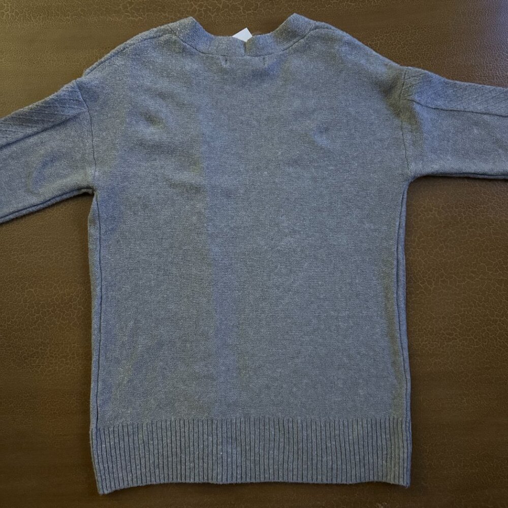 Grey Knitted Cardigan Sweater - Chloe + Jasmine Size Small NWT - Picture 4 of 4